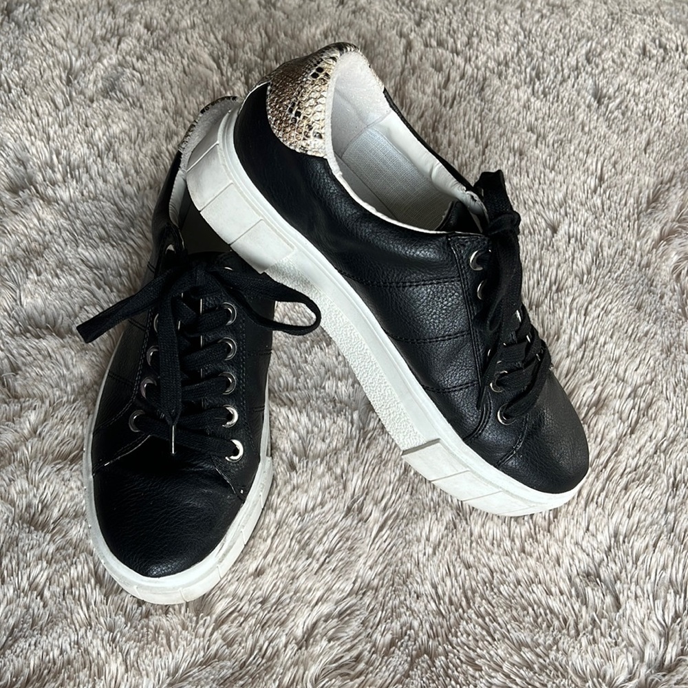 Dolce Vita casual shoes - black with snakeskin detailing, platform heel size 7.5